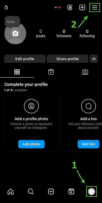 Página de perfil do Instagram mostrando onde tocar - ícone de perfil no canto inferior direito e ícone de menu no canto superior direito